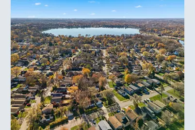 121 E Clarendon Drive, Round Lake Beach, IL 60073 - Photo 42