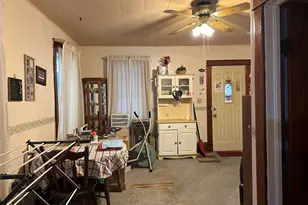 208 Johnson St, Morrison, IL 61270 - Photo 4