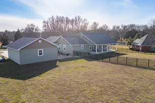 125 Old Bloomfield Rd, Vienna, IL 62995 - Photo 10