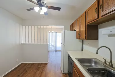 600 Stone Circle Court #W1, Schaumburg, IL 60194 - Photo 8