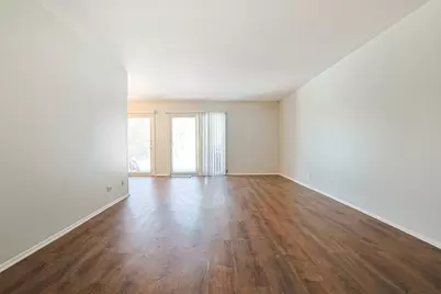 600 Stone Circle Court #W1, Schaumburg, IL 60194 - Photo 4