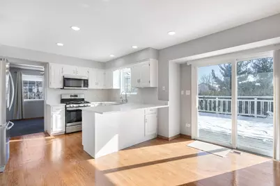 923 Ontario Drive, Romeoville, IL 60446 - Photo 2