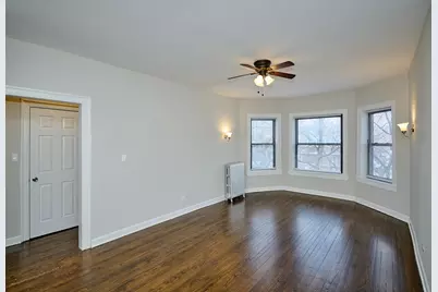 1351 W Touhy Avenue #3N, Chicago, IL 60626 - Photo 2