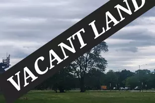 19 E 37th Pl, Chicago, IL 60653 - Photo 1