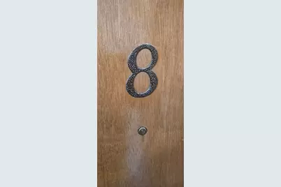 318 W Naperville Road #8, Westmont, IL 60559 - Photo 2