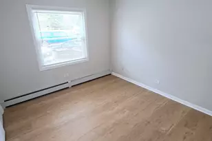 318 W Naperville Rd, Westmont, IL 60559 - Photo 10