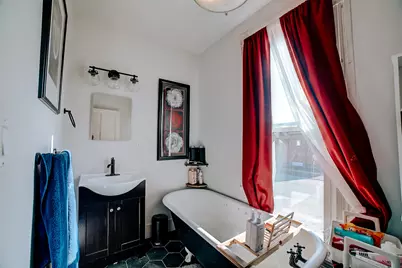 128 W Mulberry Street, Watseka, IL 60970 - Photo 28