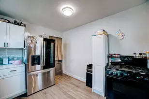 128 W Mulberry St, Watseka, IL 60970 - Photo 18