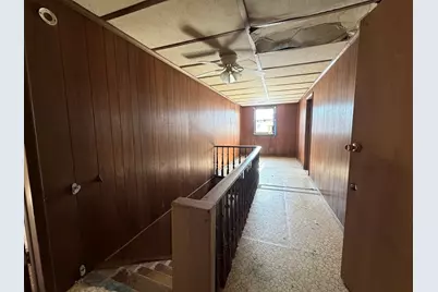 1021 Jefferson Avenue, Charleston, IL 61920 - Photo 24