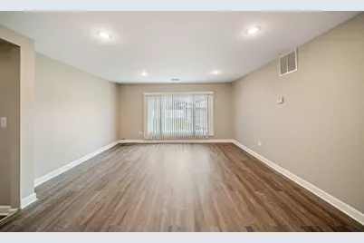 7949 Newland Avenue, Burbank, IL 60459 - Photo 20