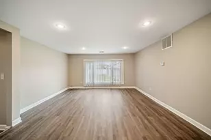 7949 Newland Ave, Burbank, IL 60459 - Photo 20