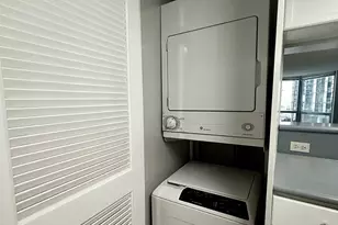 195 N Harbor Dr, Chicago, IL 60601 - Photo 14