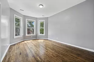 2302 N Hamlin Ave, Chicago, IL 60647 - Photo 18