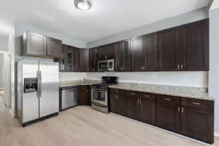 2302 N Hamlin Ave, Chicago, IL 60647 - Photo 6