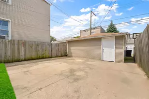 2302 N Hamlin Ave, Chicago, IL 60647 - Photo 34