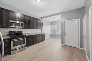 2302 N Hamlin Ave, Chicago, IL 60647 - Photo 4