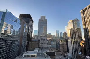 8 E Randolph St, Chicago, IL 60601 - Photo 16