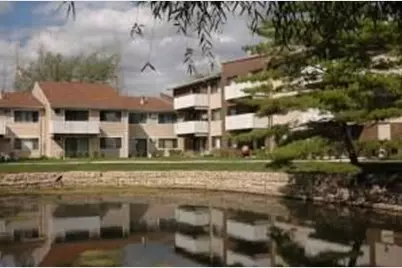 1000 Bayside Drive #207, Palatine, IL 60074 - Photo 1