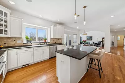 [Address not provided], South Elgin, IL 60177 - Photo 2