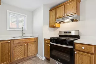 147 Caroline St, East Peoria, IL 61611 - Photo 10