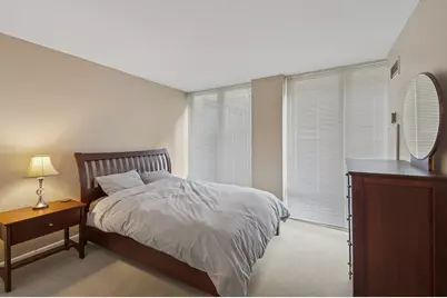 345 N La Salle Drive #1006, Chicago, IL 60654 - Photo 14