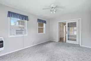 2534 30th St, Rock Island, IL 61201 - Photo 18