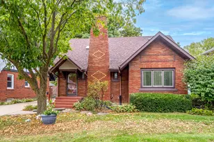 2534 30th St, Rock Island, IL 61201 - Photo 32