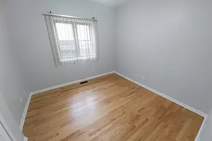 4552 N Newland Ave, Harwood Heights, IL 60706 - Photo 12