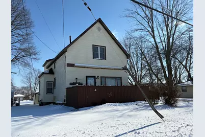 1012 S 6th Street, Mattoon, IL 61938 - Photo 1