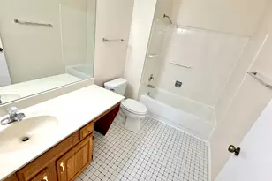 2400 Mallow Ct, Schaumburg, IL 60194 - Photo 16