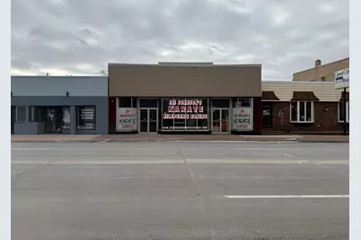 3112 Avenue Of The Cities Avenue, Moline, IL 61265 - Photo 2