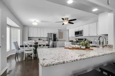 3700 Monarch Circle, Naperville, IL 60564 - Photo 14