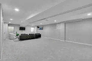 3700 Monarch Cir, Naperville, IL 60564 - Photo 40