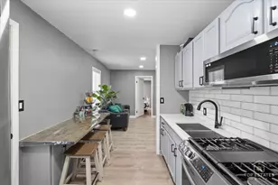 268 N Gifford St, Elgin, IL 60120 - Photo 14