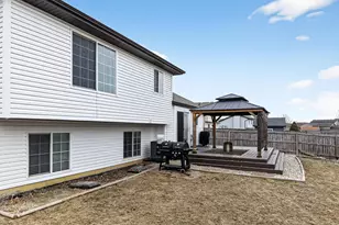 6822 Hadrian Dr, Joliet, IL 60431 - Photo 26