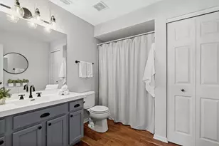 382 Crystal Ridge Dr, Crystal Lake, IL 60012 - Photo 16