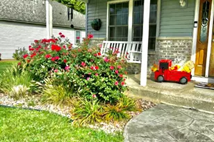 230 E Big Timber Dr, Coal City, IL 60416 - Photo 2