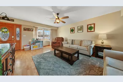 230 E Big Timber Drive, Coal City, IL 60416 - Photo 8