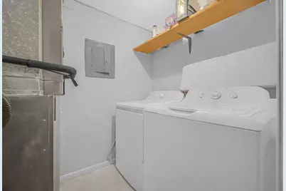 18559 Escanaba Avenue #201, Lansing, IL 60438 - Photo 8