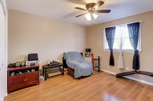 17807 Cypress Ave, Country Club Hills, IL 60478 - Photo 18