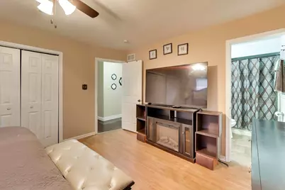 17807 Cypress Avenue, Country Club Hills, IL 60478 - Photo 14