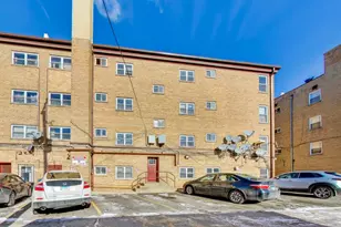 2619 W Fitch Ave, Chicago, IL 60645 - Photo 18