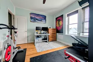 3910 N Bernard St, Chicago, IL 60618 - Photo 14