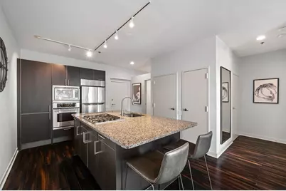 653 N Kingsbury Street #1204, Chicago, IL 60654 - Photo 8