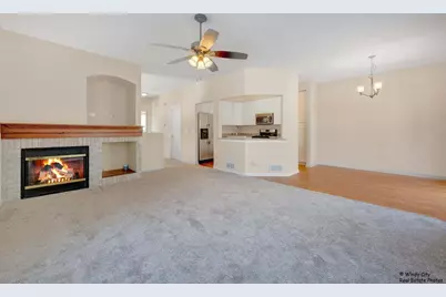 1126 Chadwick Drive, Grayslake, IL 60030 - Photo 4