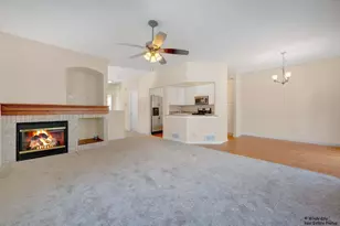 1126 Chadwick Dr, Grayslake, IL 60030 - Photo 4