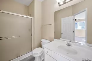 1126 Chadwick Dr, Grayslake, IL 60030 - Photo 6