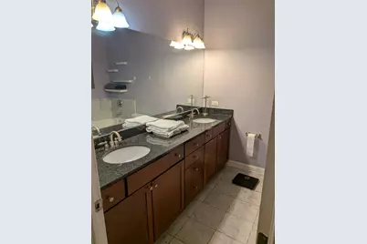 435 E 42nd Street #1, Chicago, IL 60653 - Photo 14