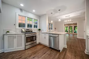 662 Greenview Pl, Lake Forest, IL 60045 - Photo 10