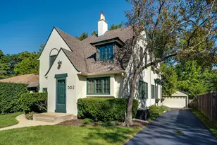 662 Greenview Pl, Lake Forest, IL 60045 - Photo 2